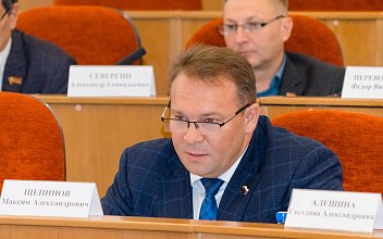 На легковых такси появится желтая полоса
